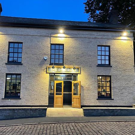 Готель The Red Lion, Stretham Екстер'єр фото